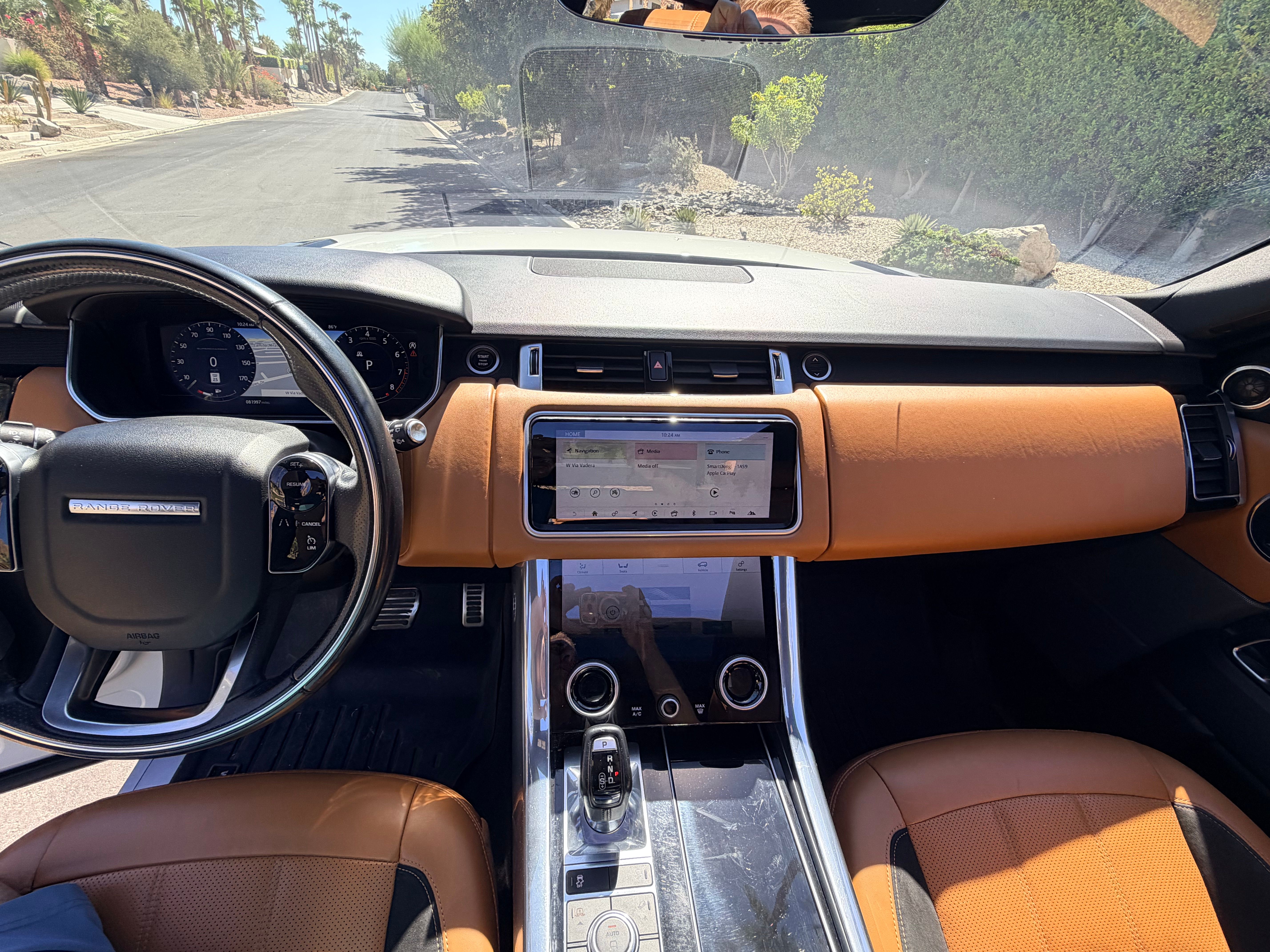 Used 2018 Land Rover Range Rover Sport Supercharged AWD/4WD image 16
