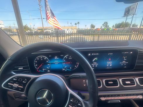 Used 2021 Mercedes-Benz GLE 350 image 11