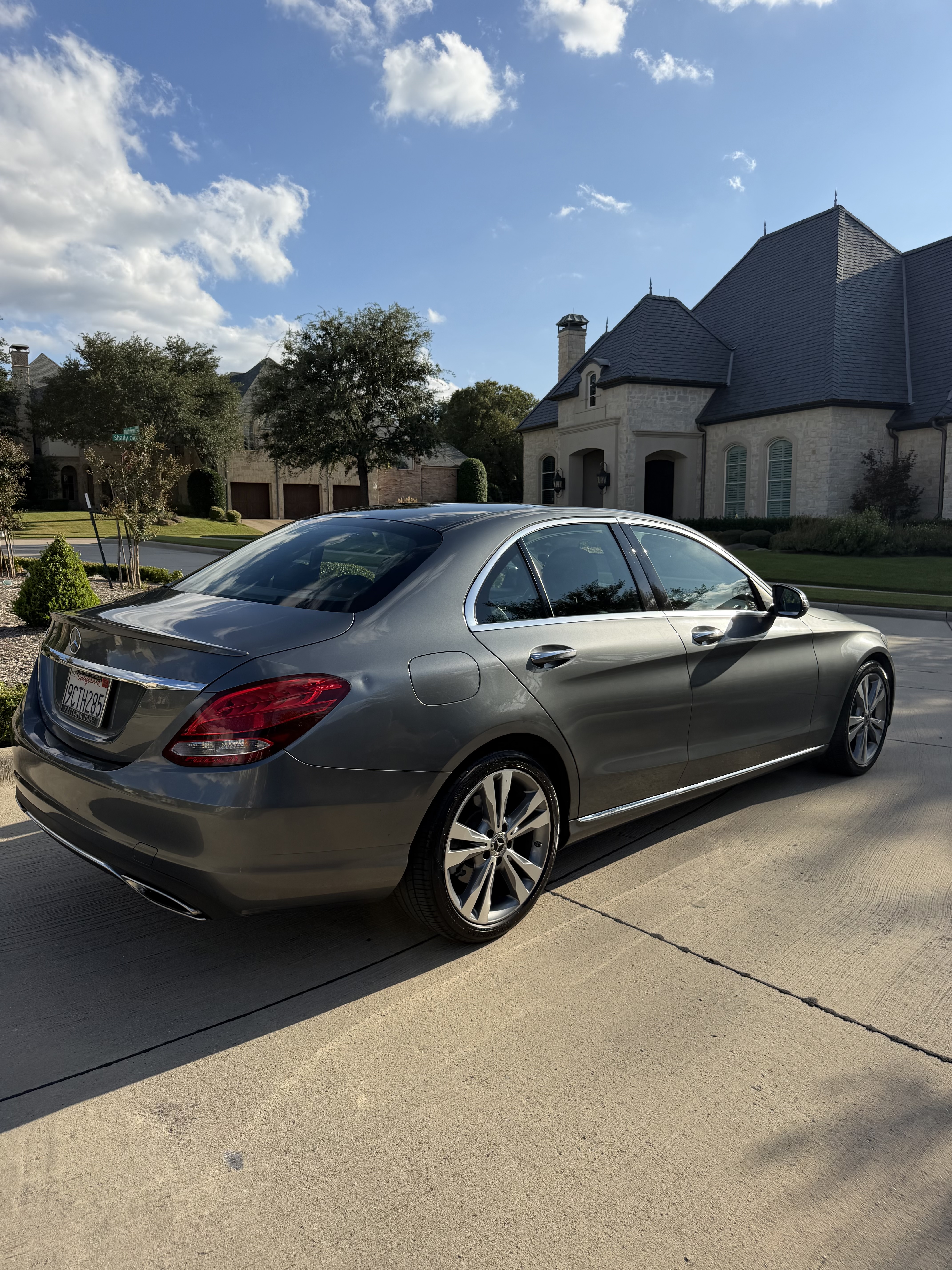 Used 2018 Mercedes-Benz C 300 Sedan image 2