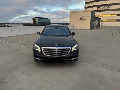 Used 2020 Mercedes-Benz S 560 4MATIC Sedan image 5
