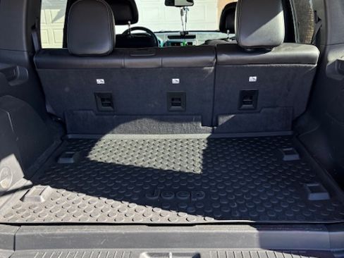 Used 2012 Jeep Liberty Sport image 8