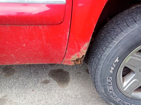 Used 2011 GMC Sierra 1500 SLT w/ All-Terrain Package image 6