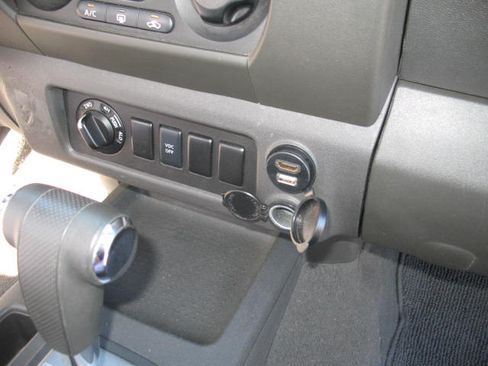 Used 2008 Nissan Xterra X image 16