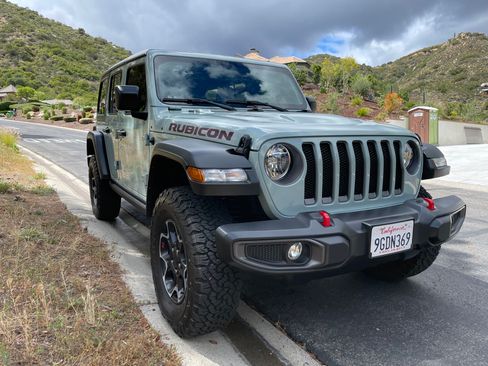 Used 2023 Jeep Wrangler Unlimited Rubicon w/ Cold Weather Group image 9