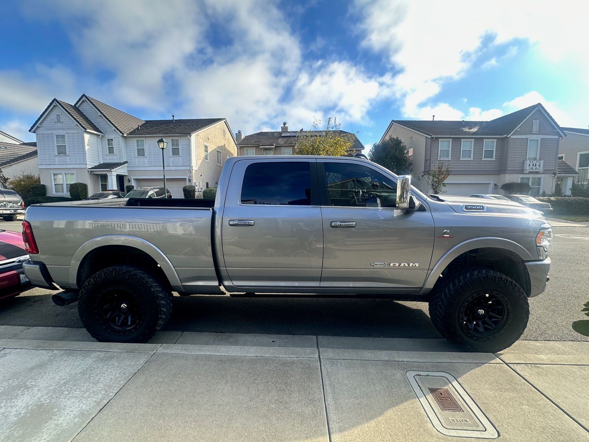 Used 2022 RAM 3500 Limited AWD/4WD image 1