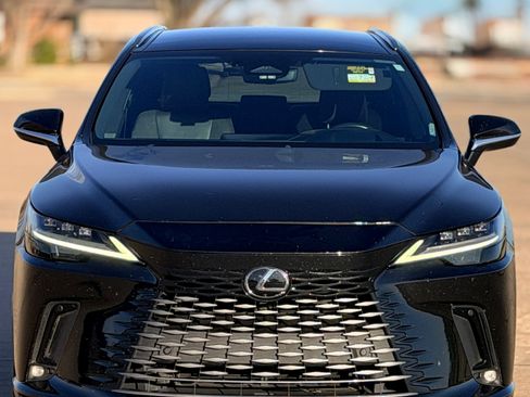 Used 2023 Lexus RX 350 w/ Accessory Package (Z1) image 2