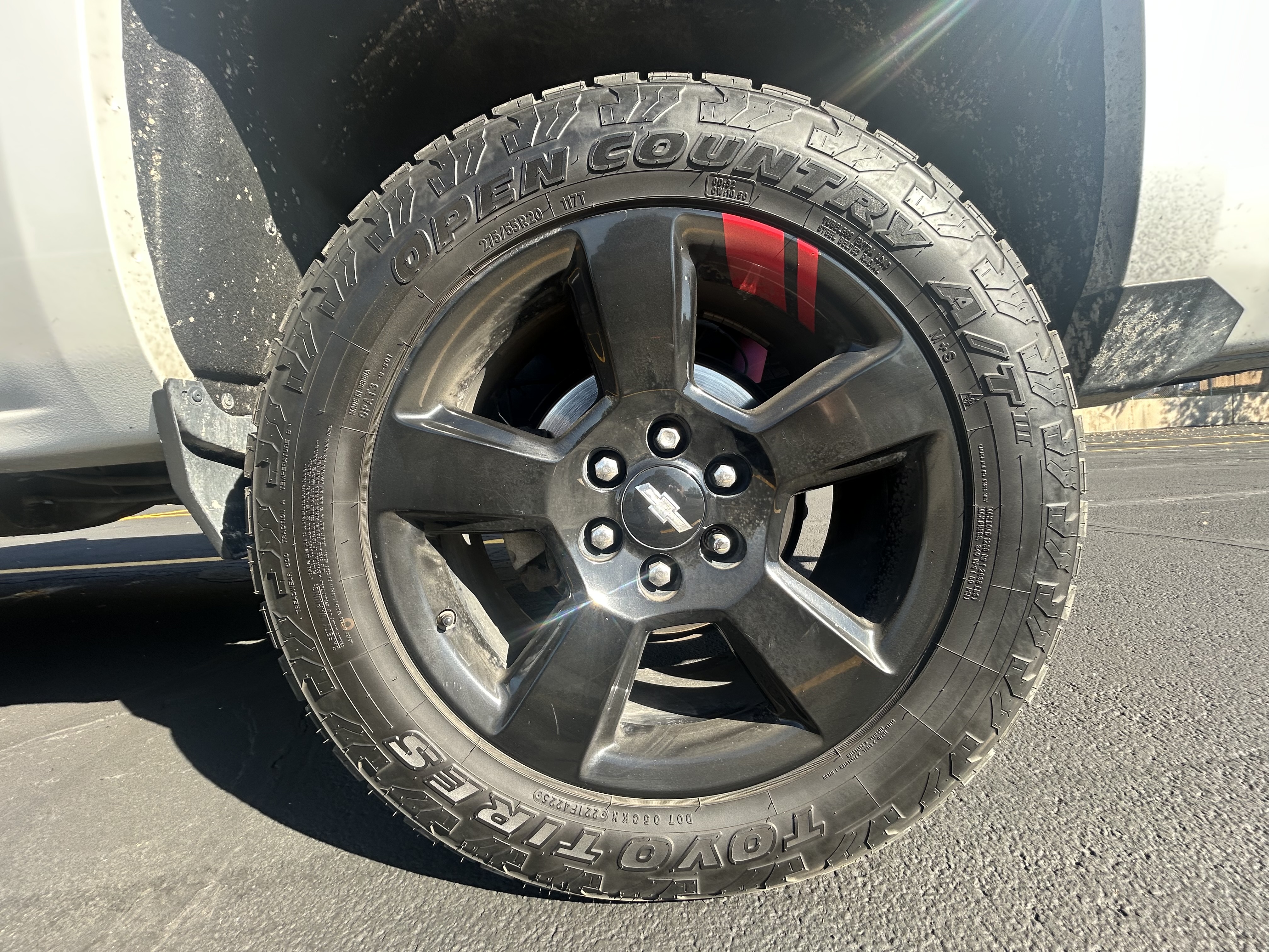 Used 2017 Chevrolet Silverado 1500 LTZ Z71 w/ Redline Edition AWD/4WD image 15