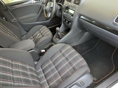 Used 2014 Volkswagen GTI Wolfsburg Edition FWD image 19