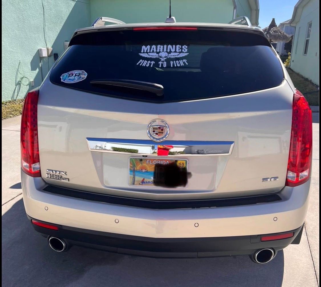 Used 2015 Cadillac SRX Luxury w/ Driver Awareness Package FWD image 5