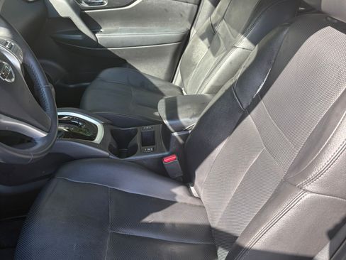 Used 2016 Nissan Rogue SL w/ SL Premium Package AWD/4WD image 14
