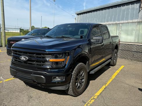 Used 2025 Ford F150 XLT w/ Equipment Group 302A MID AWD/4WD image 3