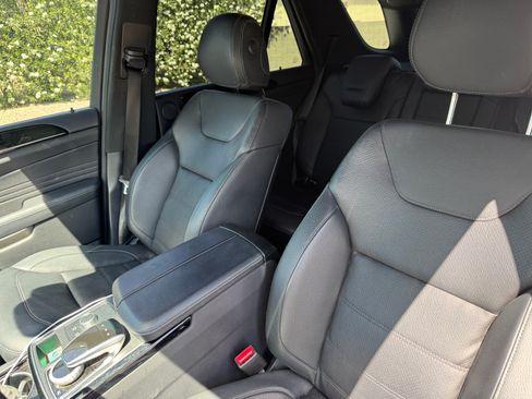 Used 2017 Mercedes-Benz GLE 350 image 8