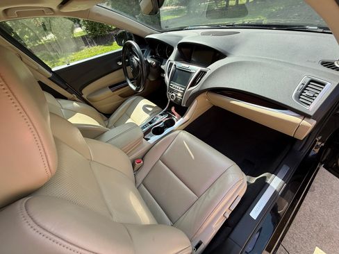 Used 2016 Acura TLX V6 w/ Technology Package FWD image 19