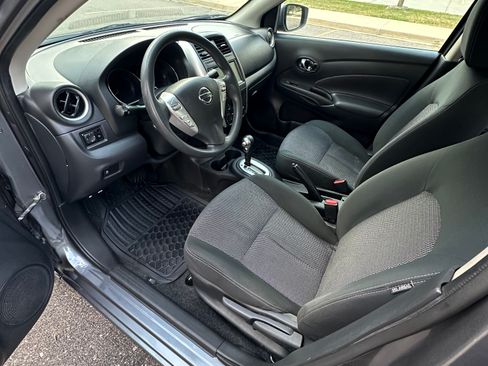 Used 2019 Nissan Versa SV FWD image 6