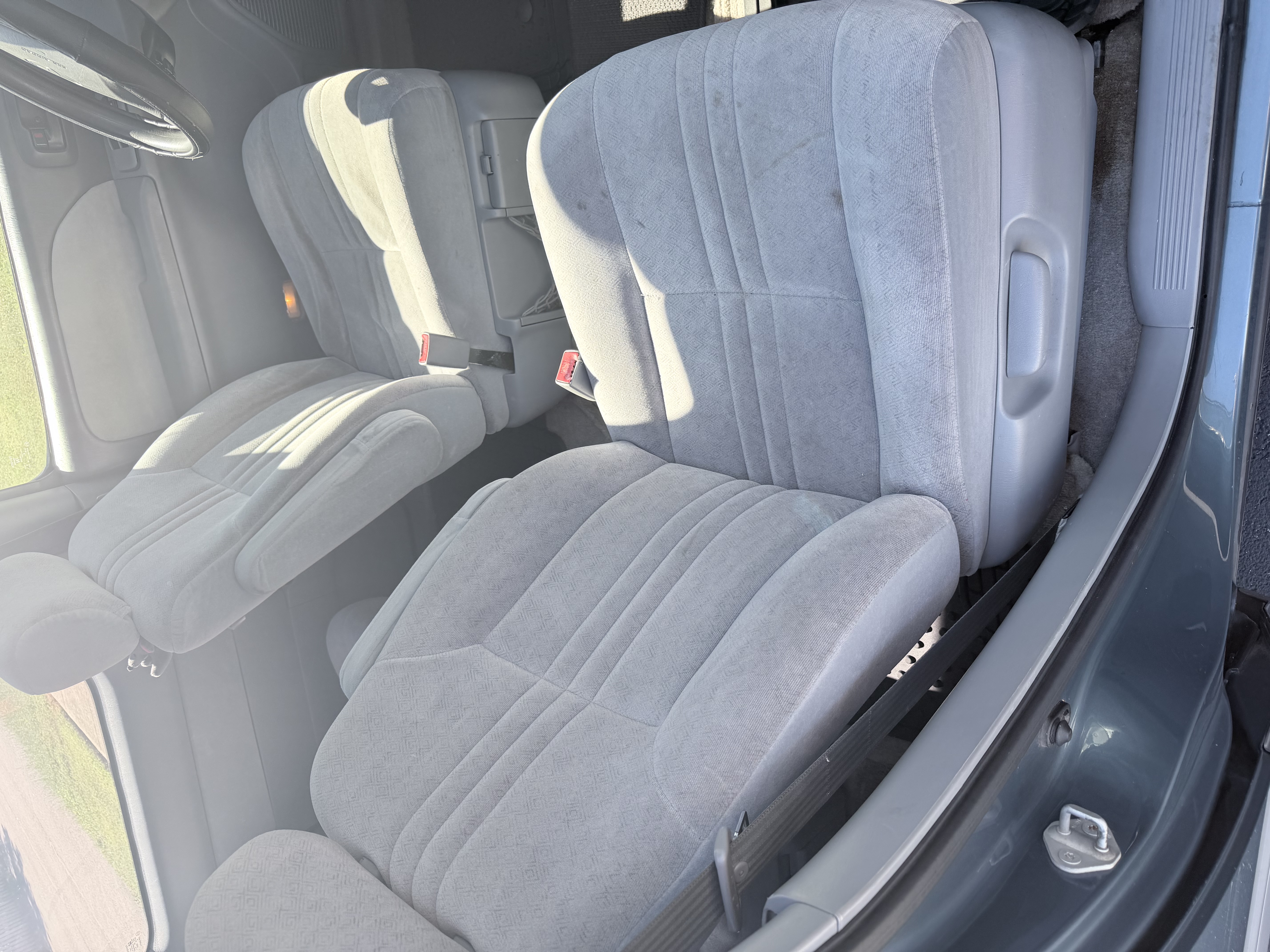 Used 2000 Toyota Sienna CE FWD image 8