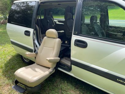 Used 1999 Chevrolet Venture Extended w/ Preferred Equipment Group 2