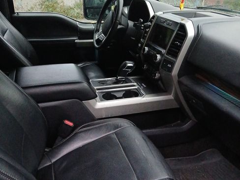 Used 2017 Ford F150 Lariat w/ Equipment Group 501A Mid image 5