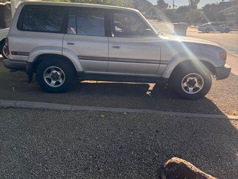 Used 1997 Toyota Land Cruiser AWD/4WD image 16