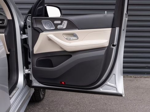 Used 2020 Mercedes-Benz GLE 580 4MATIC image 17