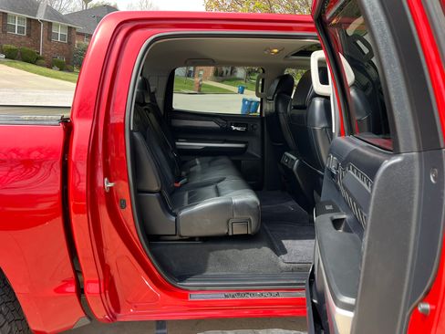 Used 2014 Toyota Tundra Platinum image 8