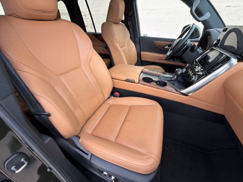 Used 2022 Lexus LX 600 4WD w/ Interior Upgrade Package image 8