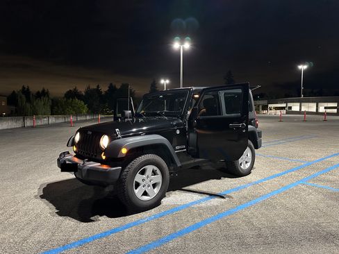 Used 2016 Jeep Wrangler Sport w/ Quick Order Package 24S image 9