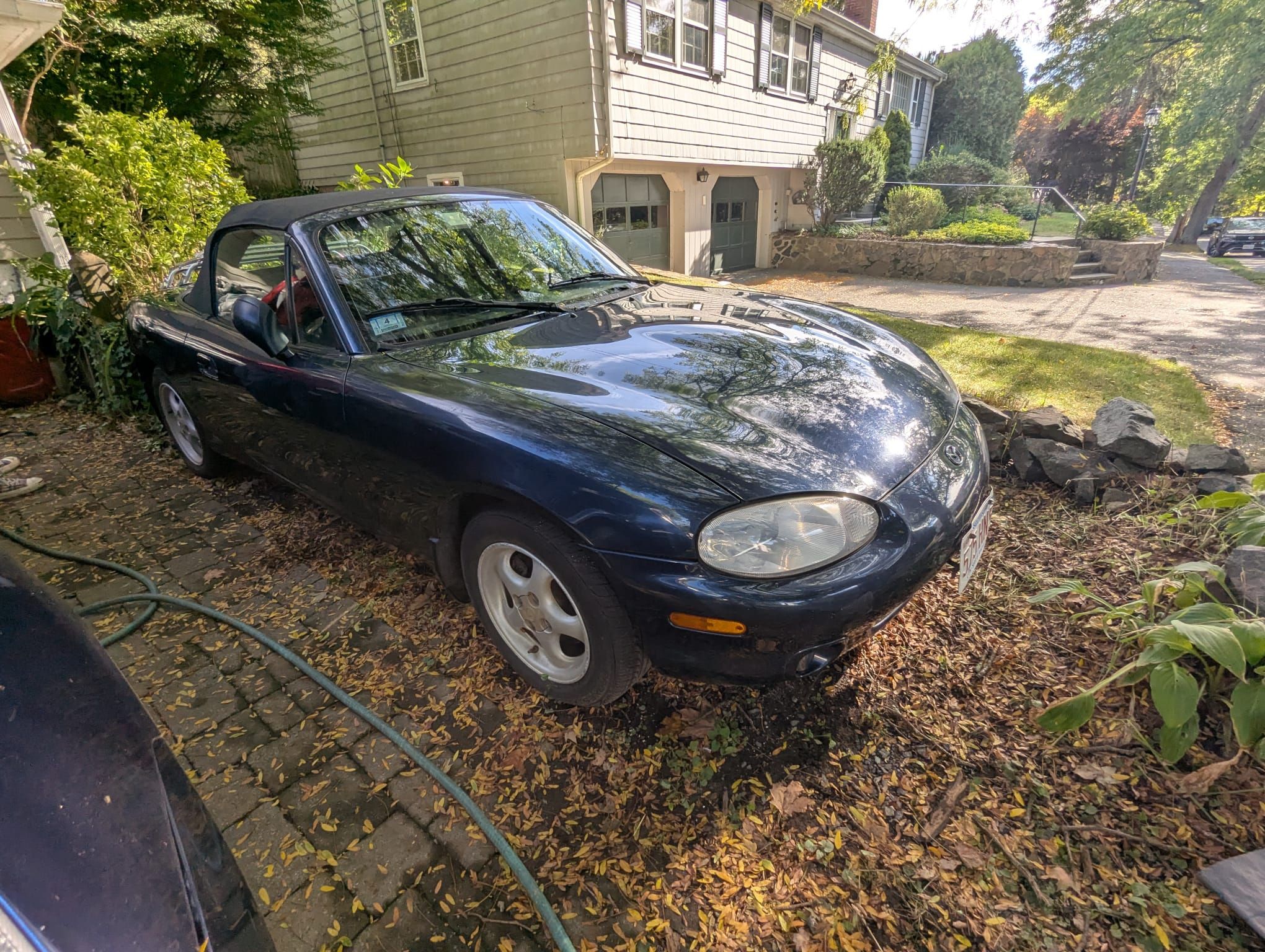 Used 2000 MAZDA MX-5 Miata RWD image 1