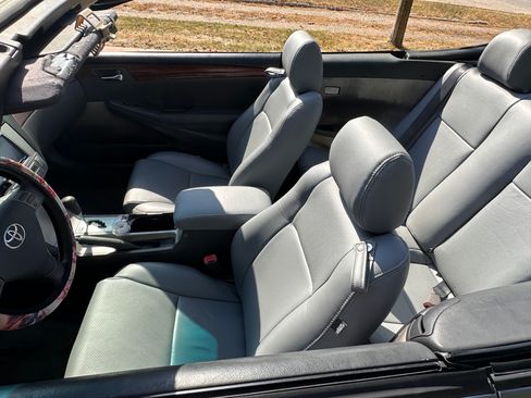 Used 2006 Toyota Solara SLE image 12