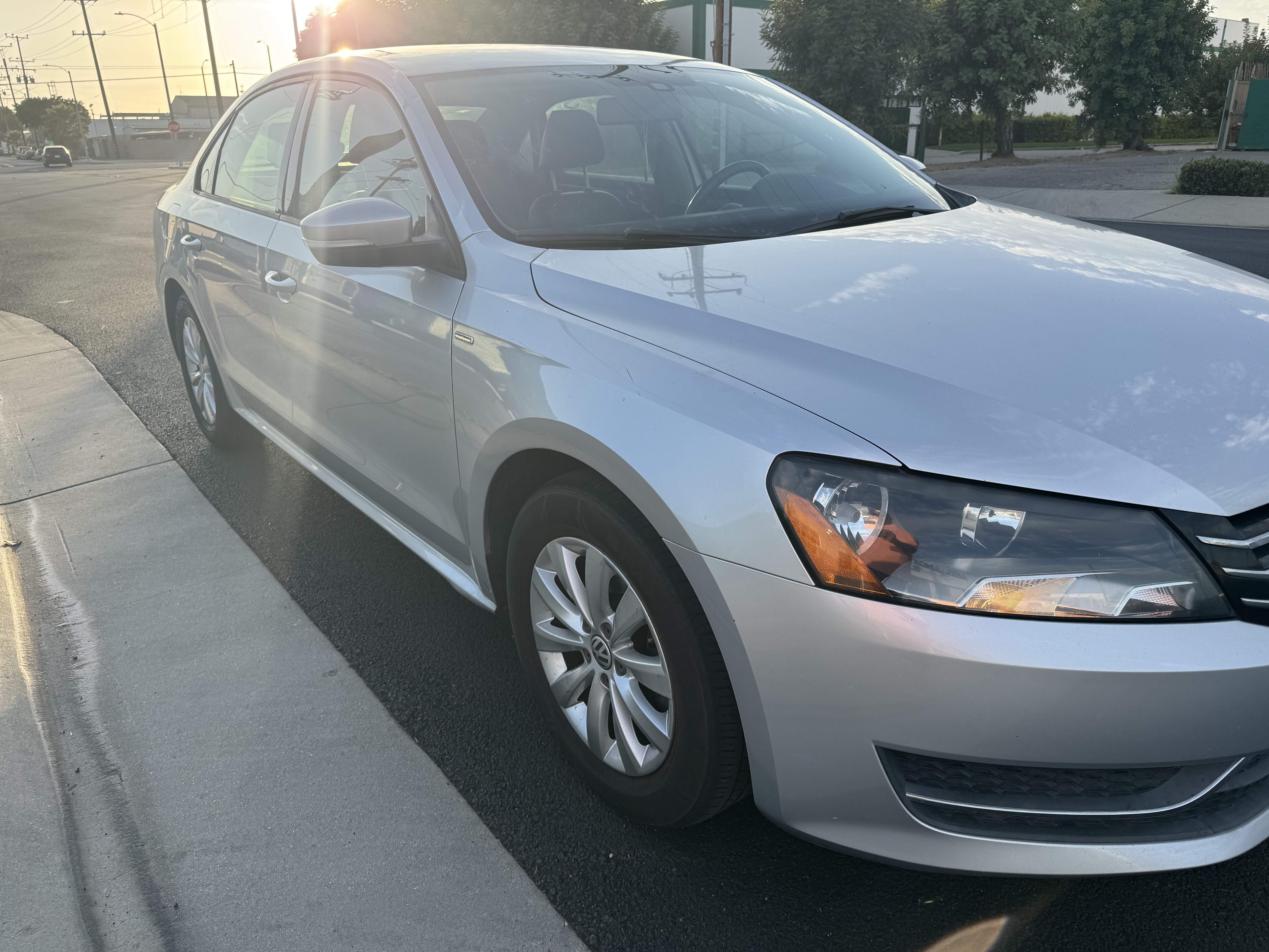 Used 2015 Volkswagen Passat 1.8T Wolfsburg Edition FWD image 9