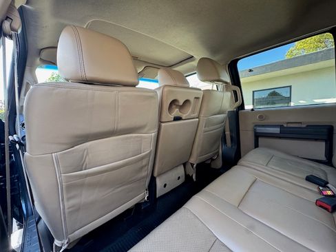 Used 2011 Ford F250 Lariat w/ Lariat Ultimate Pkg image 17