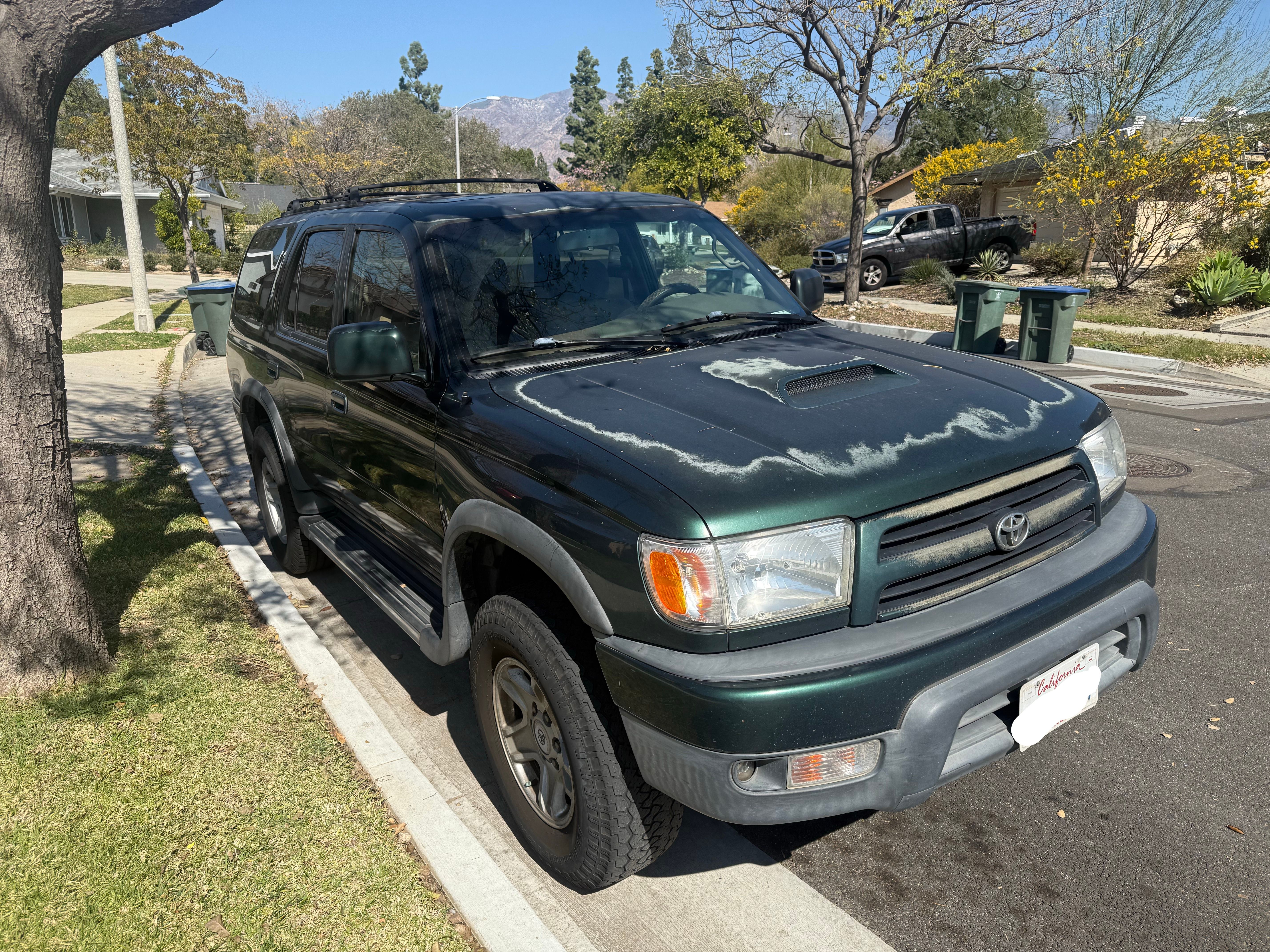 Used 1999 Toyota 4Runner SR5 w/ Upgrade Value Pkg 2 AWD/4WD image 2