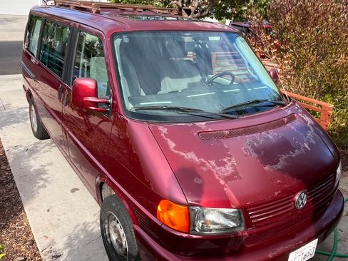Used 1999 Volkswagen Eurovan MV FWD image 1