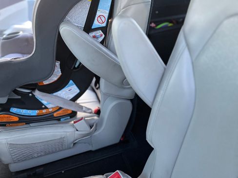 Used 2023 Kia Sorento EX image 14