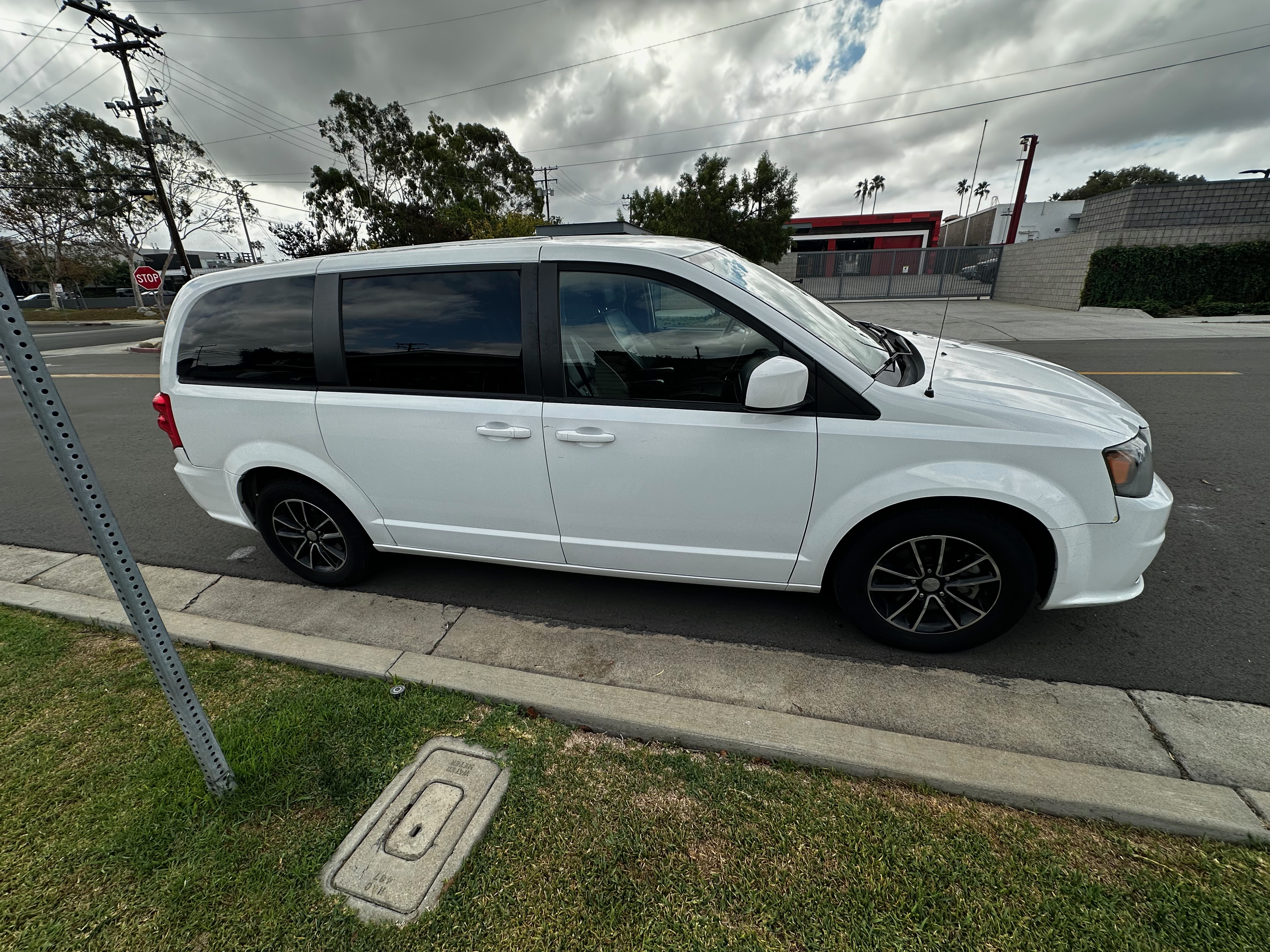 Used 2019 Dodge Grand Caravan GT FWD image 4
