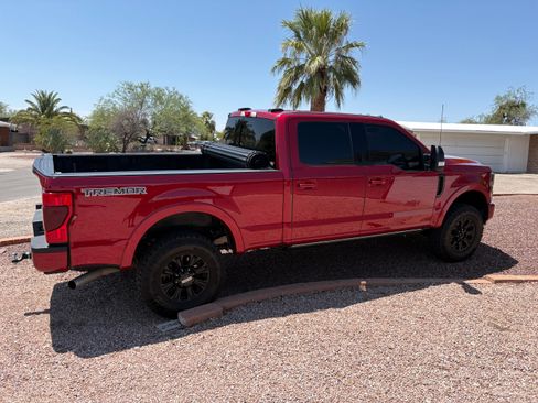 Used 2022 Ford F250 Lariat w/ Tremor Off-Road Package AWD/4WD image 12