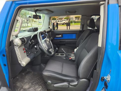 Used 2007 Toyota FJ Cruiser 4WD image 4