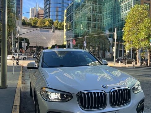 Used 2019 BMW X4 xDrive30i w/ Convenience Package image 9