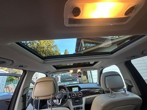 Used 2014 Mercedes-Benz GLK 250 BlueTEC 4MATIC image 24