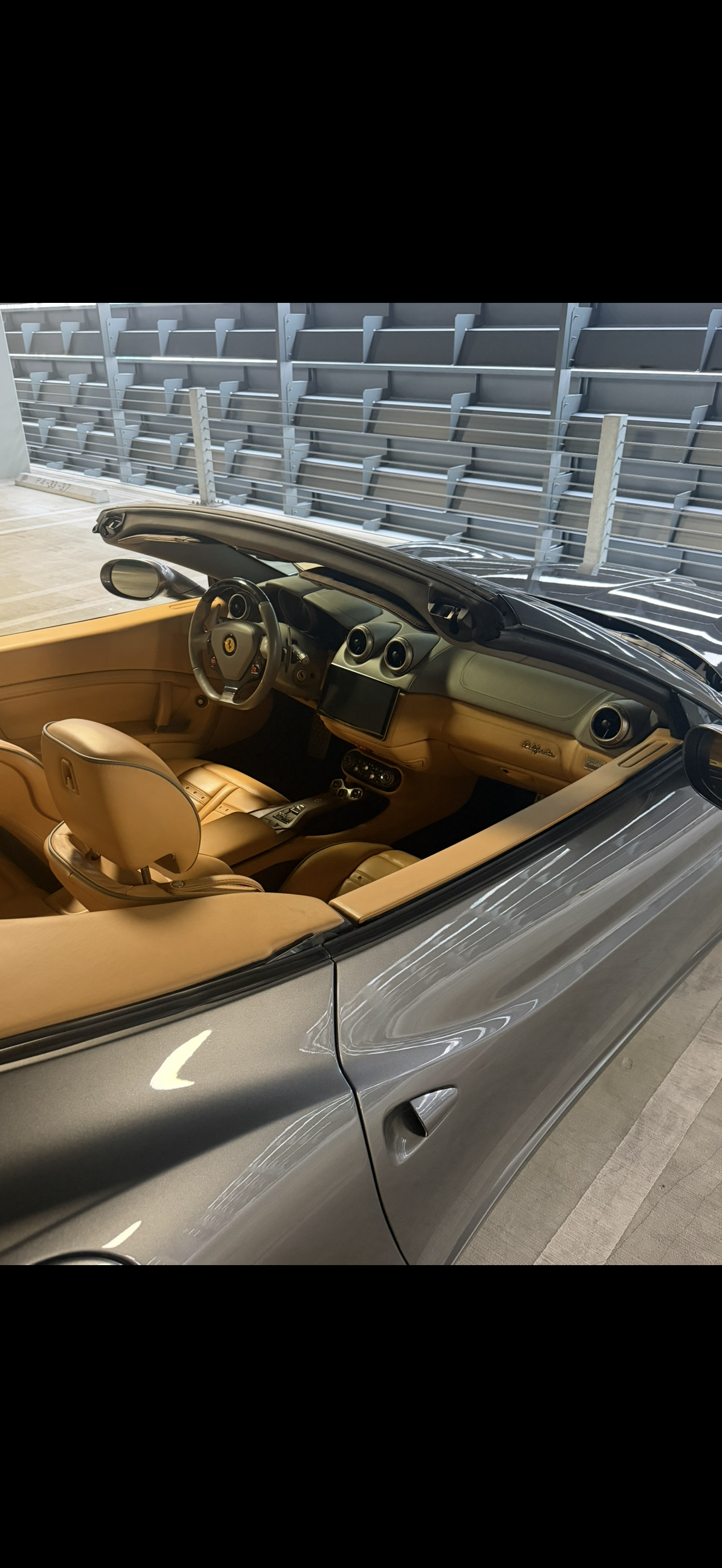 Used 2012 Ferrari California RWD image 11