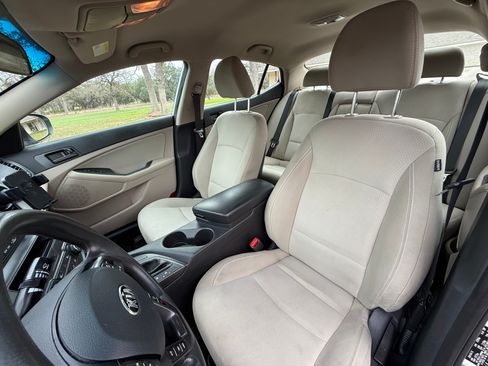 Used 2013 Kia Optima LX image 11