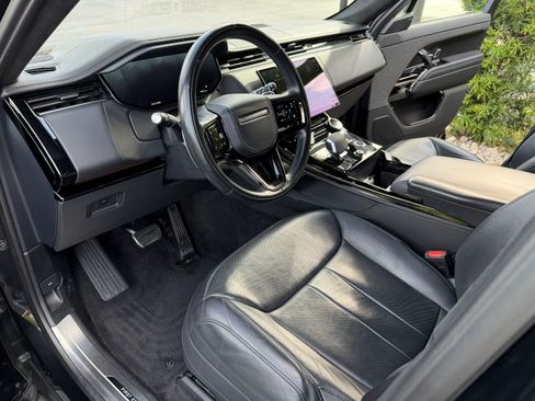 Used 2023 Land Rover Range Rover Sport First Edition image 16