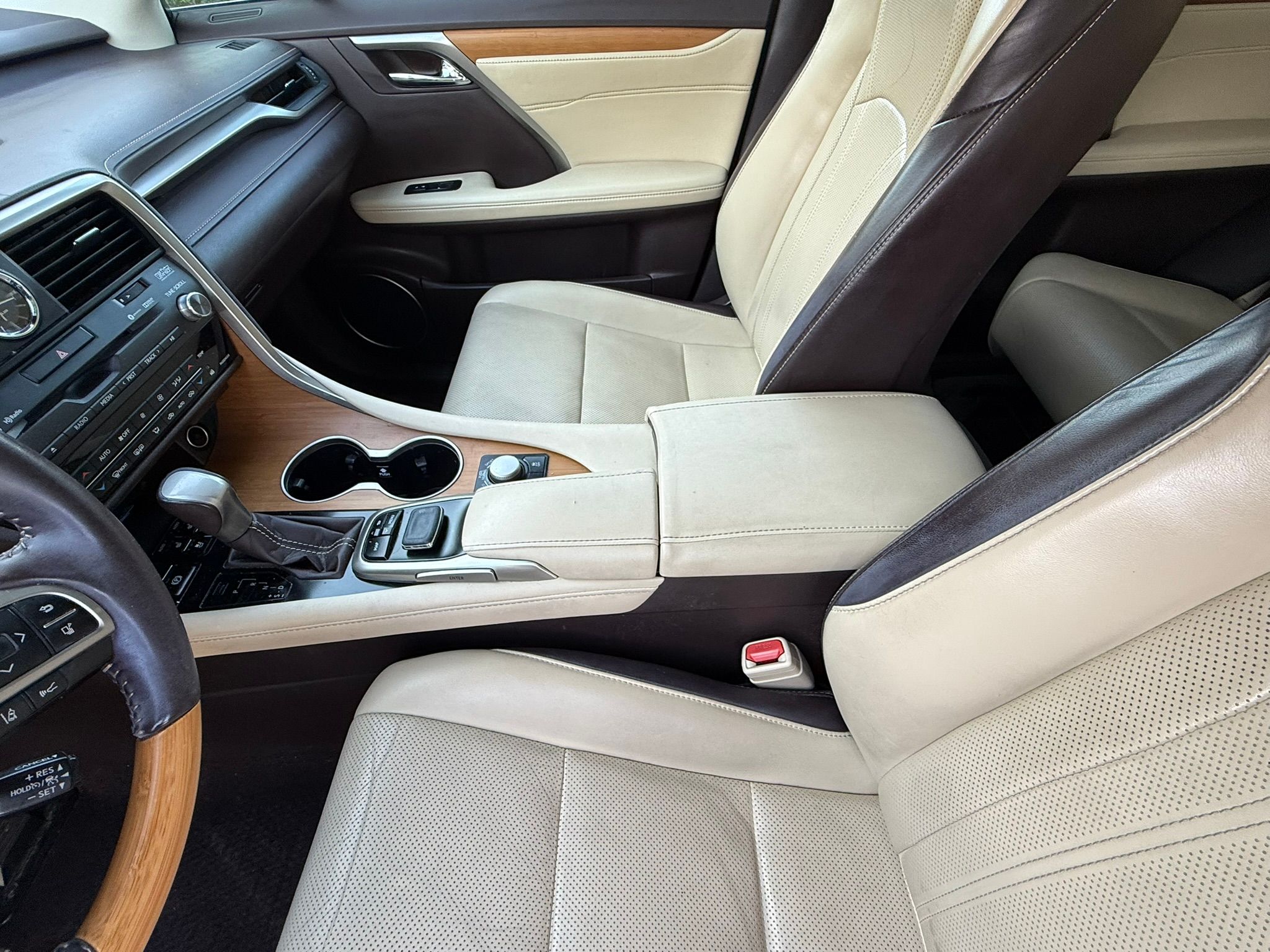 Used 2017 Lexus RX 350 FWD w/ Premium Package image 13