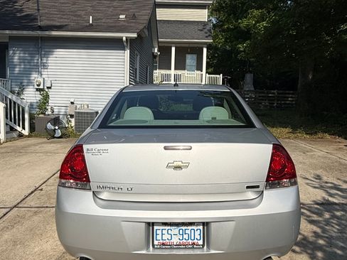Used 2016 Chevrolet Impala LT FWD image 5