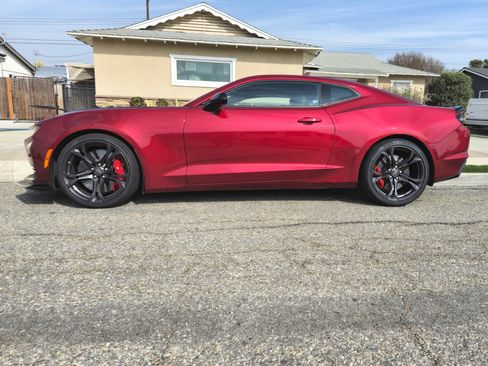 Used 2023 Chevrolet Camaro SS RWD image 17