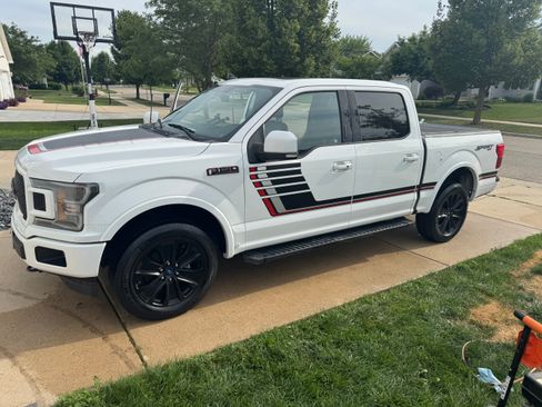 Used 2019 Ford F150 Lariat w/ Equipment Group 502A Luxury AWD/4WD image 1