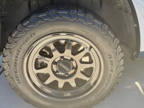 Used 2023 RAM 1500 Limited AWD/4WD image 12