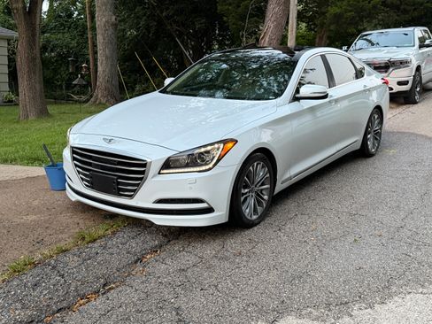 Used 2015 Hyundai Genesis 3.8 w/ Option Group 03 AWD/4WD image 2