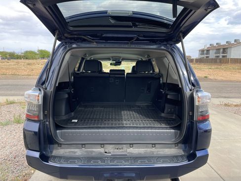 Used 2020 Toyota 4Runner SR5 Premium image 12