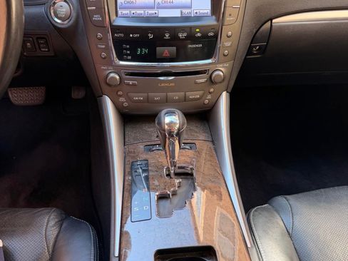Used 2011 Lexus IS 250 w/ Premium Pkg Value Edition RWD image 10