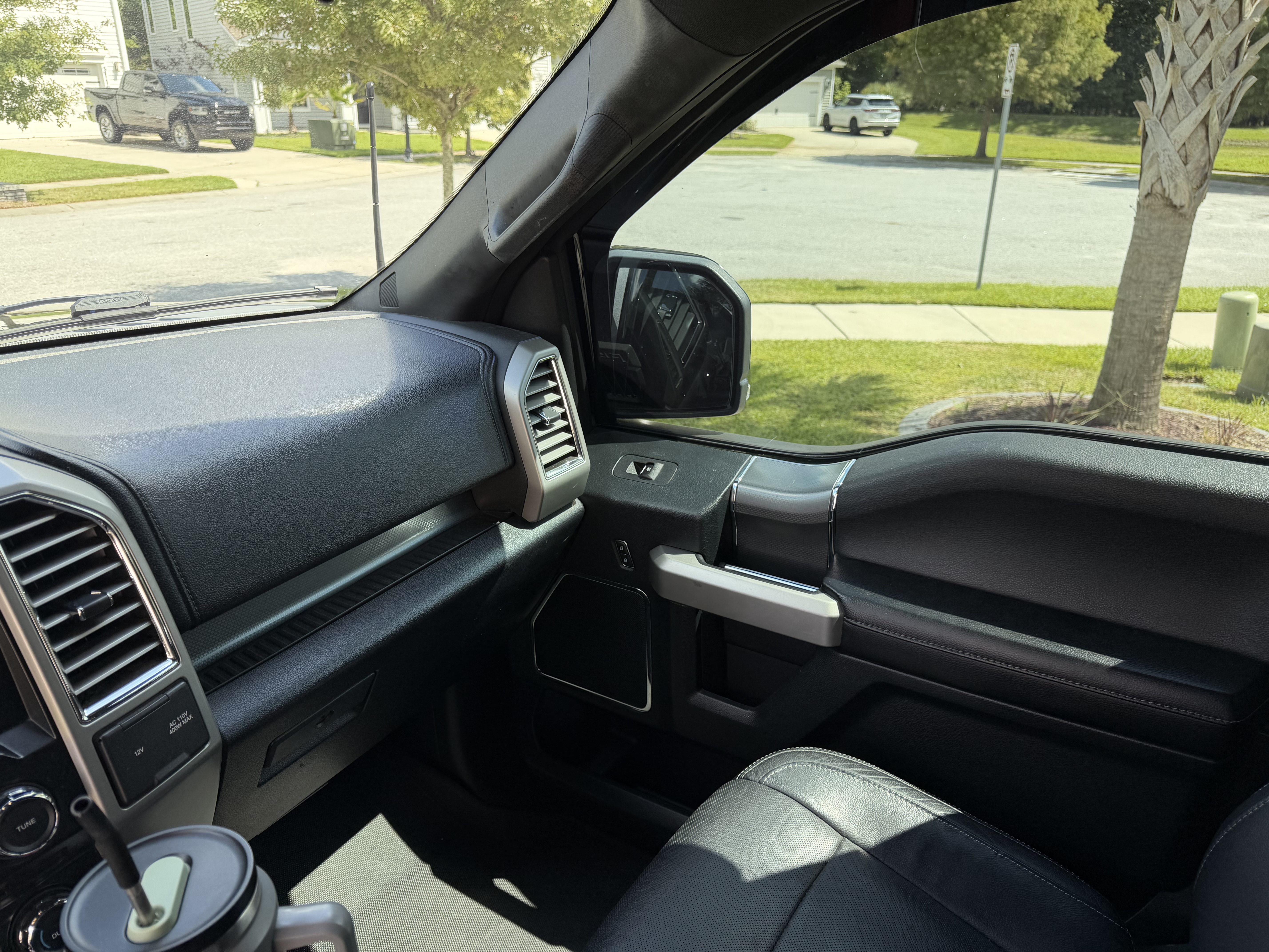 Used 2015 Ford F150 Lariat AWD/4WD image 26